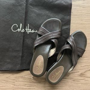Cole Haan G Series Nike Air Sole Slip On Strappy  Sandal. Size 7B. Brown